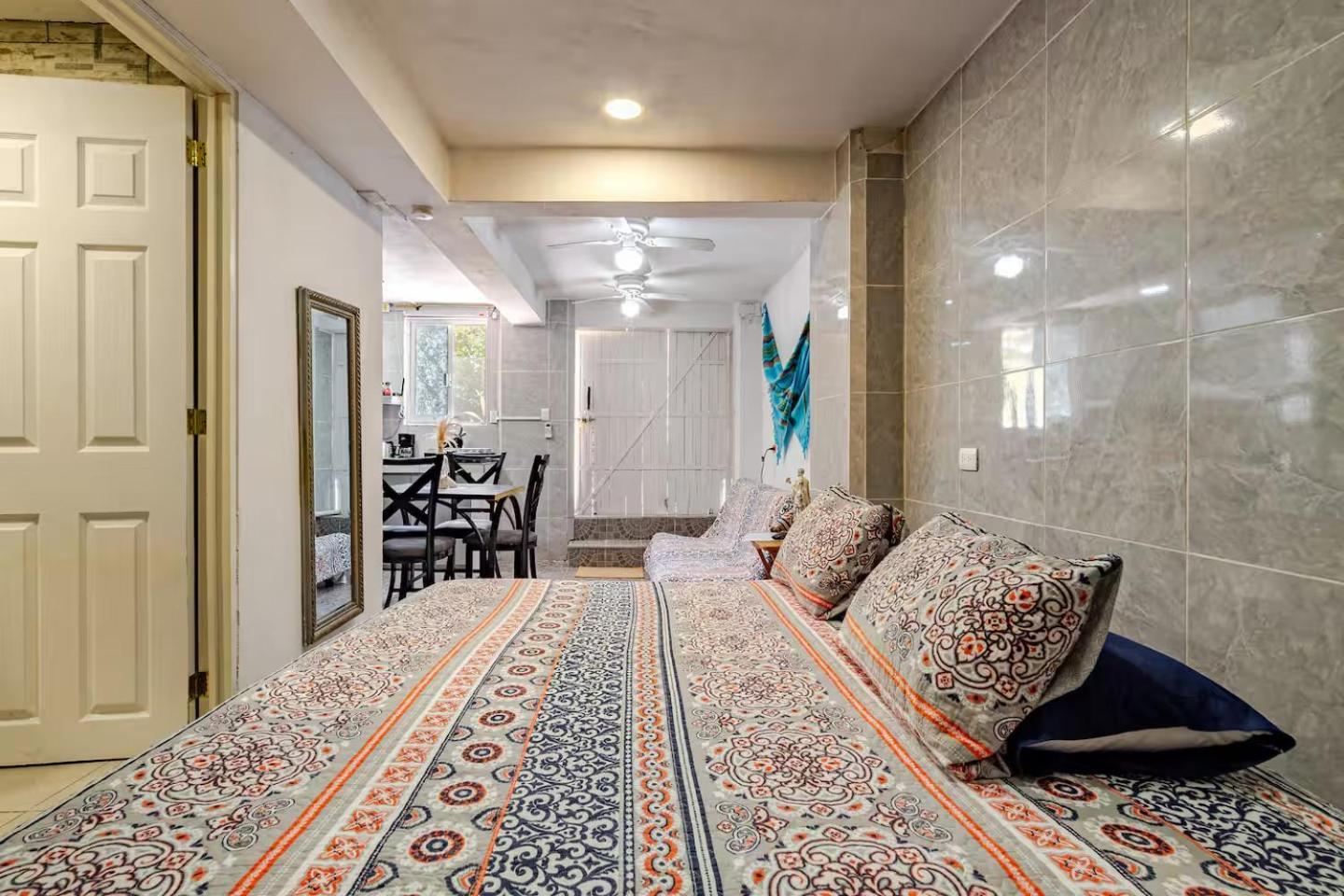Caribbean In Private Area Guest house *