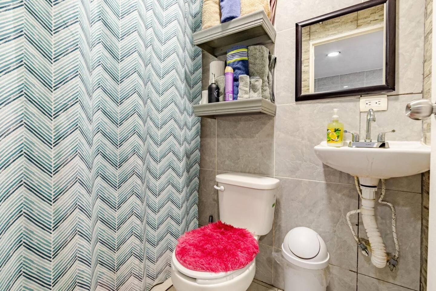 Caribbean In Private Area Guest house