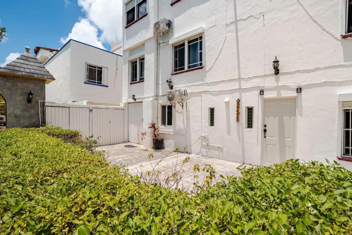 Caribbean In Private Area Guest house Cancun